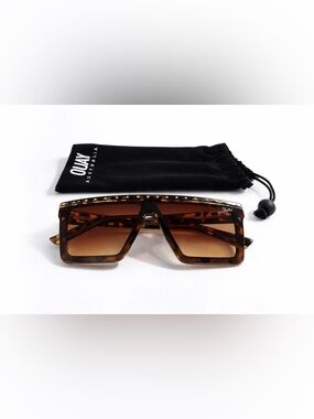 Quay Australia Like New Oversized Square Sunglasses Tortoiseshell Studded Frame